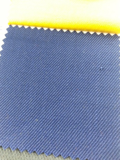 HK-KPMN Challenger 5000 FR 側面照